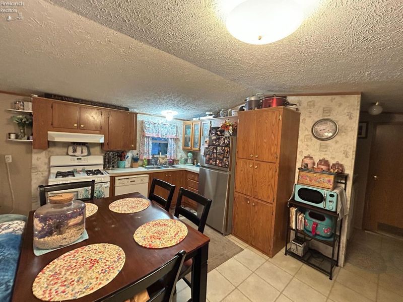 1730 Port Clinton Road, Unit 38, Fremont, OH 43420 Photo 9