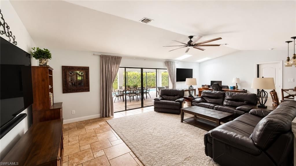 1089 Nottingham Dr, Naples, FL 34109 Photo