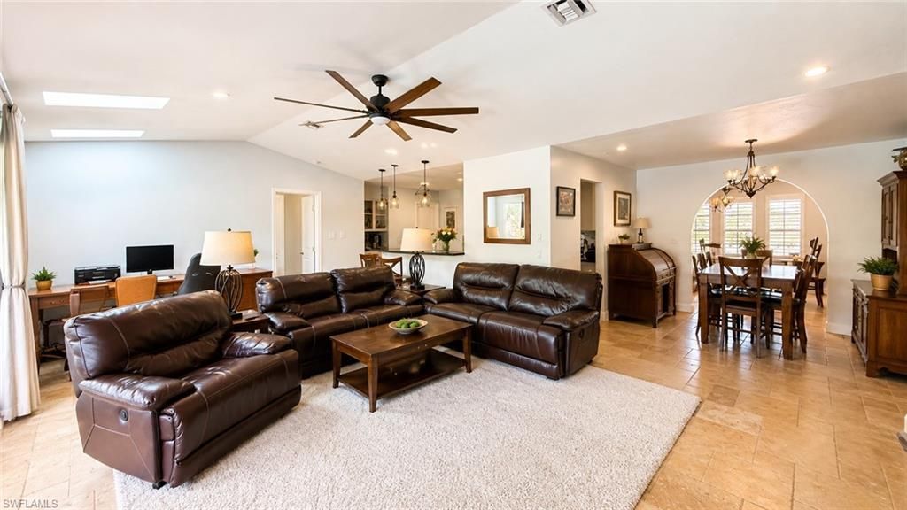 1089 Nottingham Dr, Naples, FL 34109 Photo