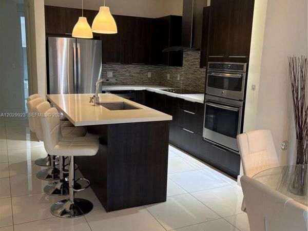 10220 NW 63rd Ter , Unit 221, Doral, FL 33178