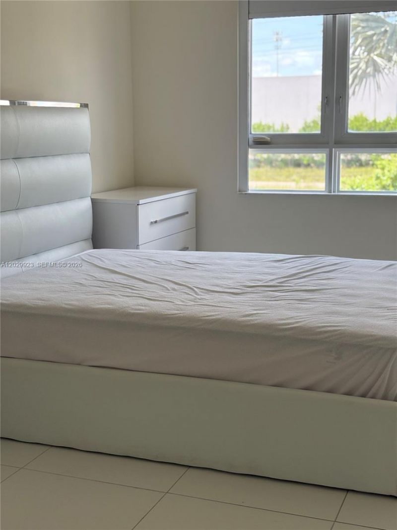 10220 NW 63rd Ter , Unit 221, Doral, FL 33178 Photo