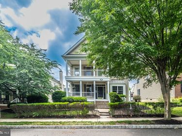 406 DORNISHWOOD PLACE, CHALFONT, PA 18914