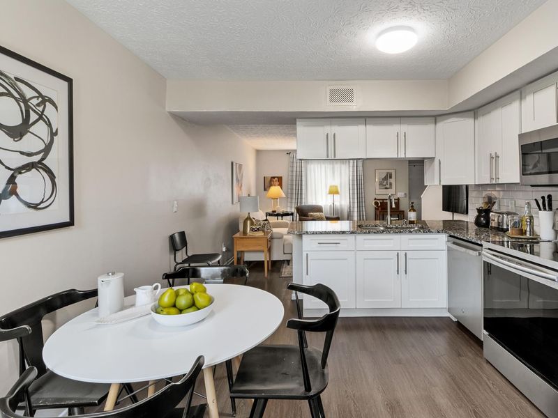 3232 Summerdale Lane, Unit 74, Columbus, OH 43221 Photo 13