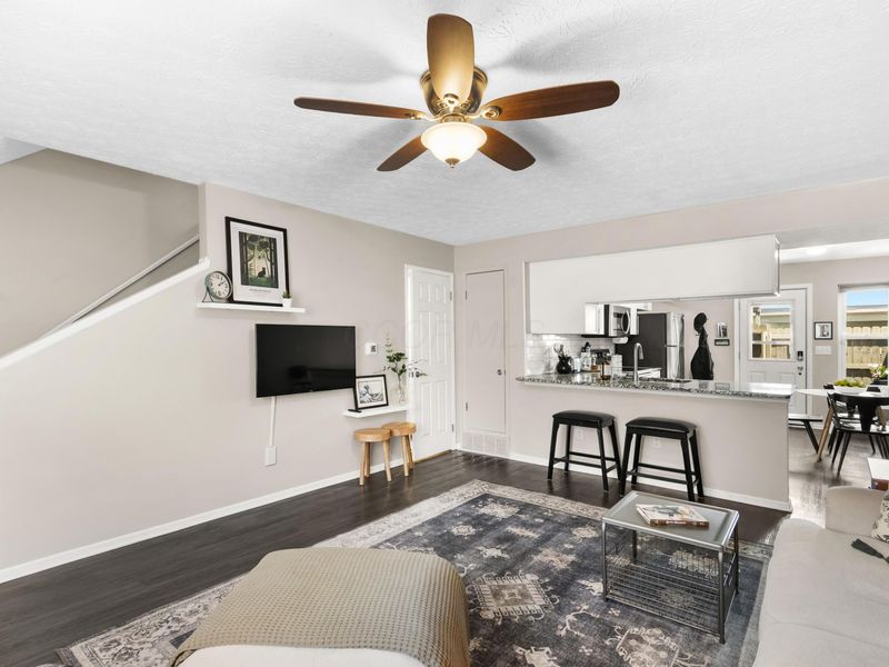 3232 Summerdale Lane, Unit 74, Columbus, OH 43221 Photo 5