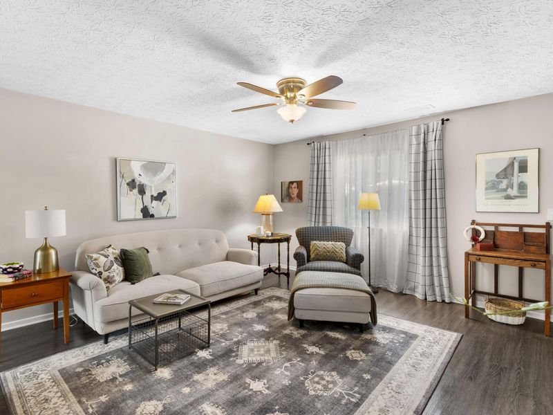 3232 Summerdale Lane, Unit 74, Columbus, OH 43221 Photo 6