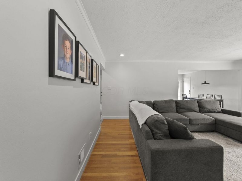 1757 Inchcliff Road, Columbus, OH 43221 Photo 12