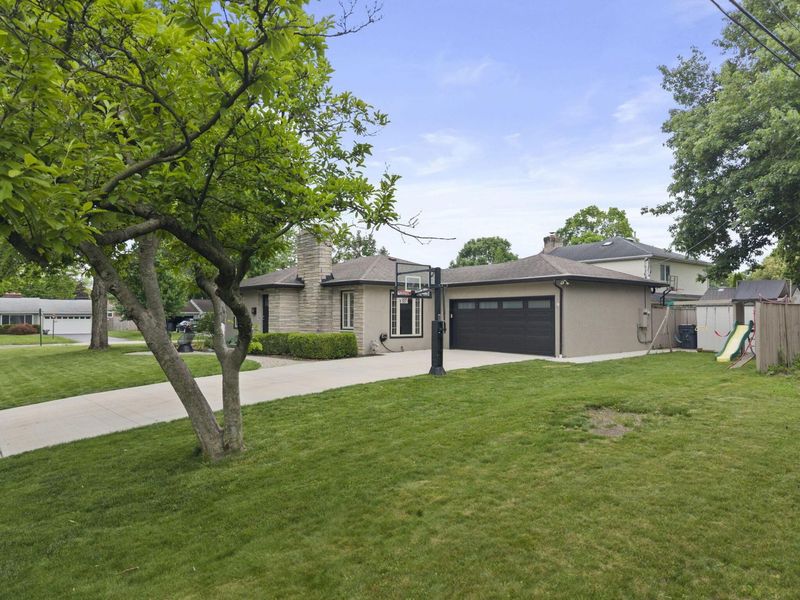 1757 Inchcliff Road, Columbus, OH 43221 Photo 4