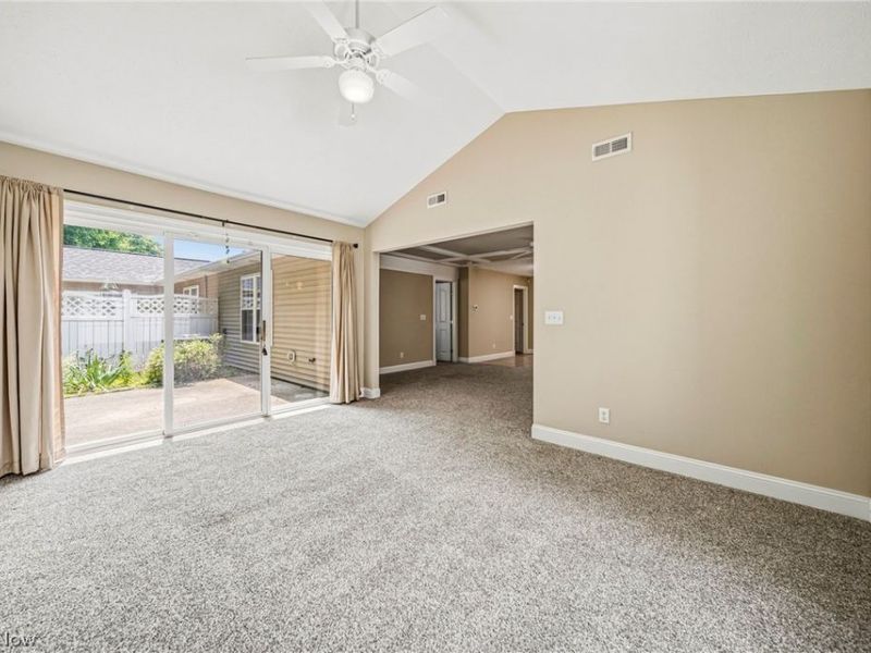 747 Rivers Edge Lane, Painesville, OH 44077 Photo 22