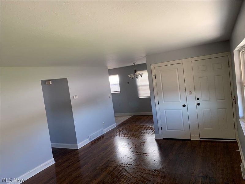 5014 E 71 Street , Cleveland, OH 44125 Photo 3