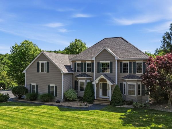 22 Longview Circle, Pelham, NH 03076