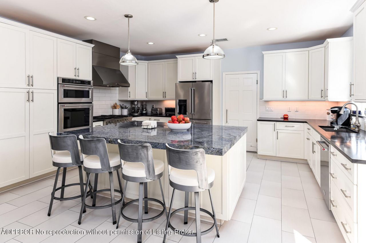 202 Coral Lane, Palm Beach, FL 33480 Photo