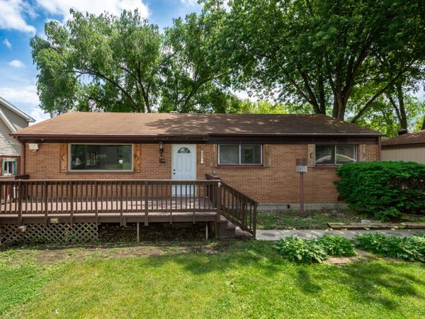 28671 N Harrison Avenue , Wauconda, IL 60084
