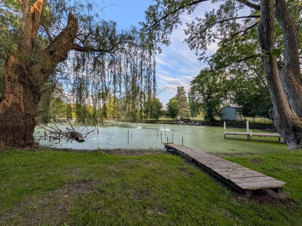 521 S Circle Avenue , Port Barrington, IL 60010