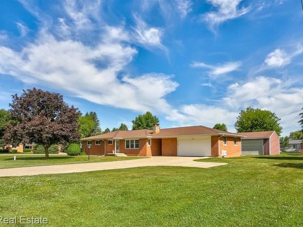 5992 Dubois Road, Vassar Twp, MI 48768