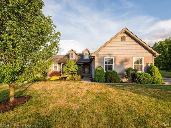3505 Prescott Drive , Howell, MI 48843