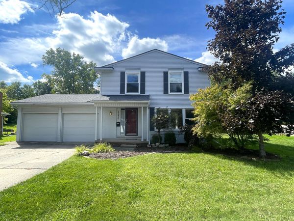 2240 Steeplechase Drive, Ann Arbor, MI 48103
