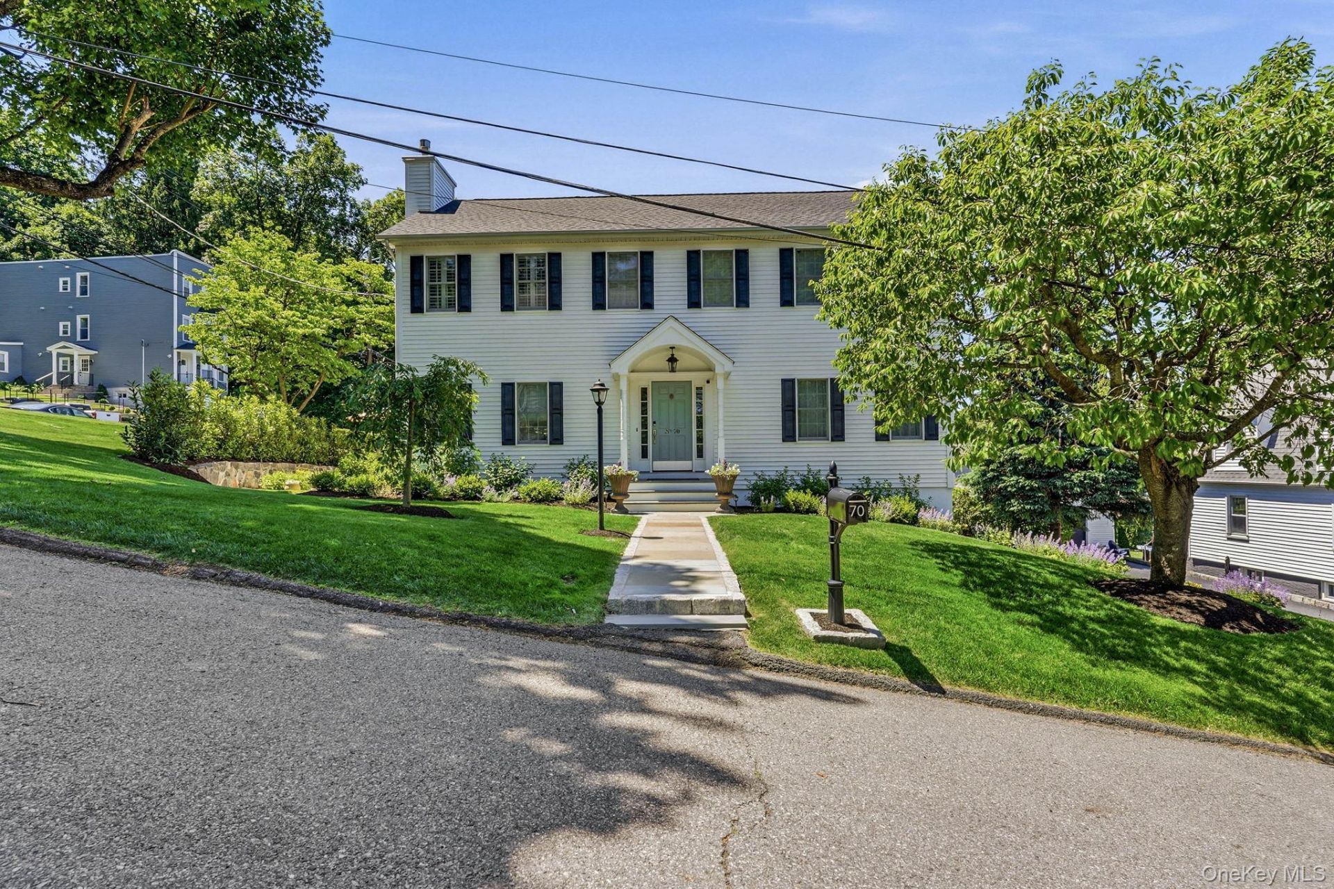 70 Orchard Place, Thornwood, NY 10594 Main Photo