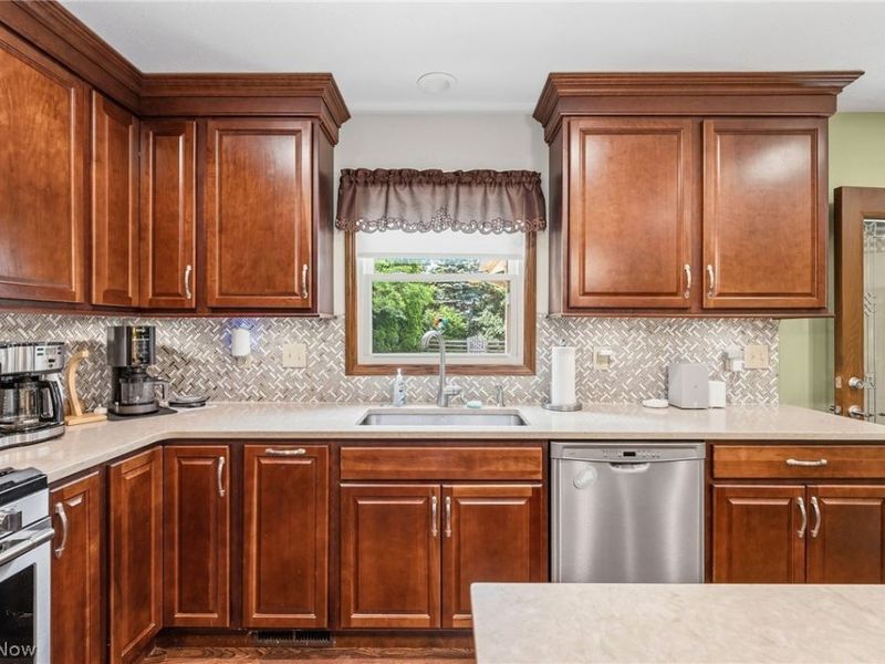 9569 Graystone Lane, Mentor, OH 44060 Photo 5