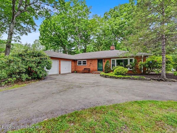 27 Indian Spring Road , Tunkhannock, PA 18657