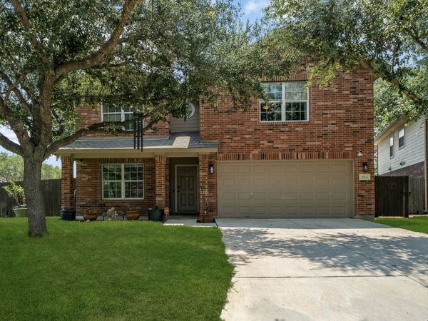 8914 Oakwood Ct, San Antonio, TX 78240