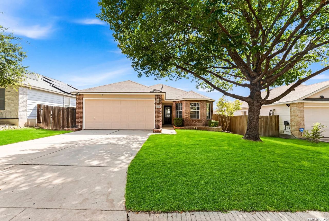 2226 Red Rock Xing, San Antonio, TX 78245 Main Photo