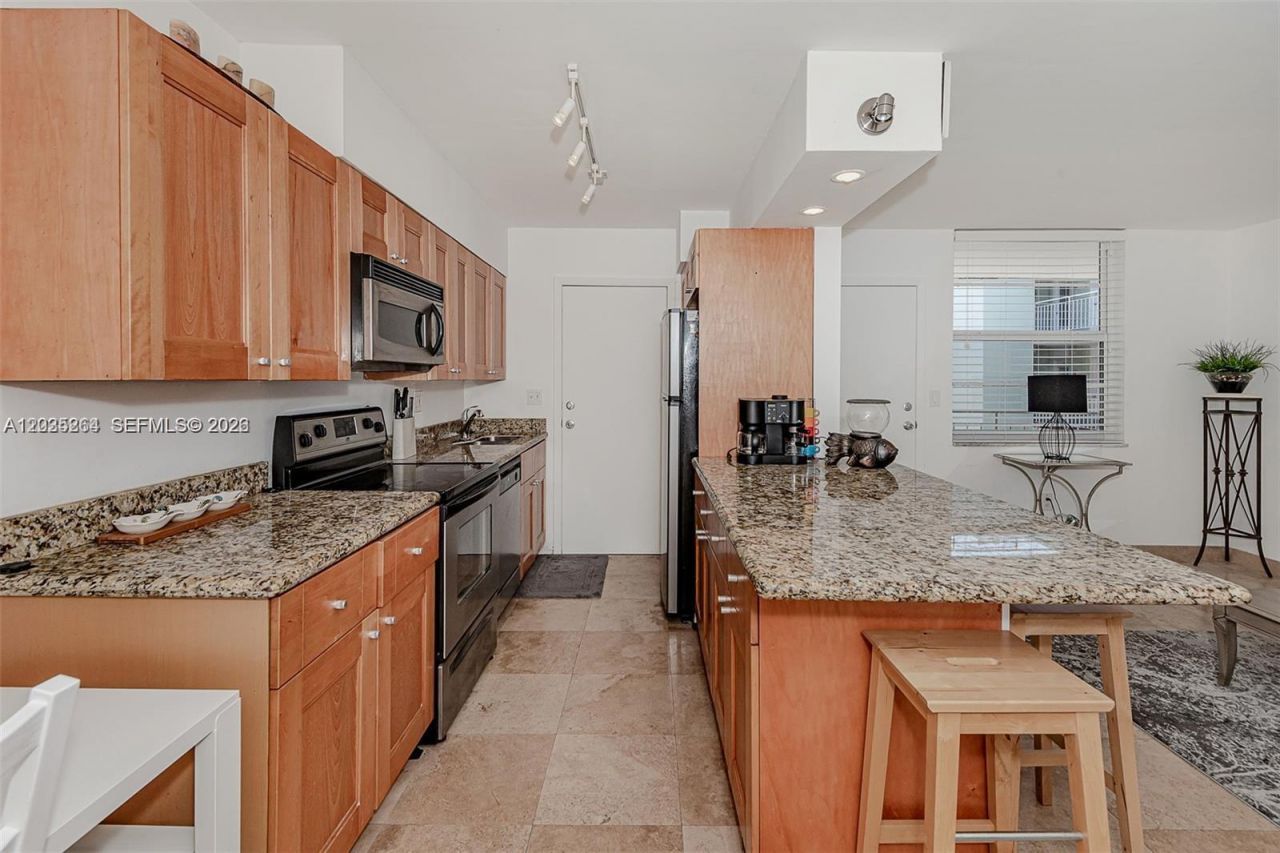 949 Pennsylvania Ave , Unit 307, Miami Beach, FL 33139 Photo