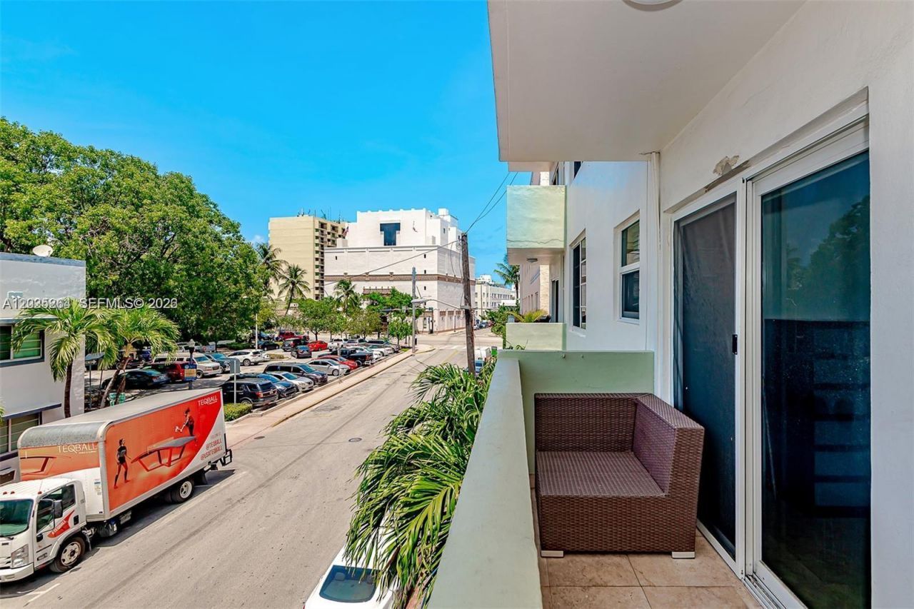 949 Pennsylvania Ave , Unit 307, Miami Beach, FL 33139 Photo