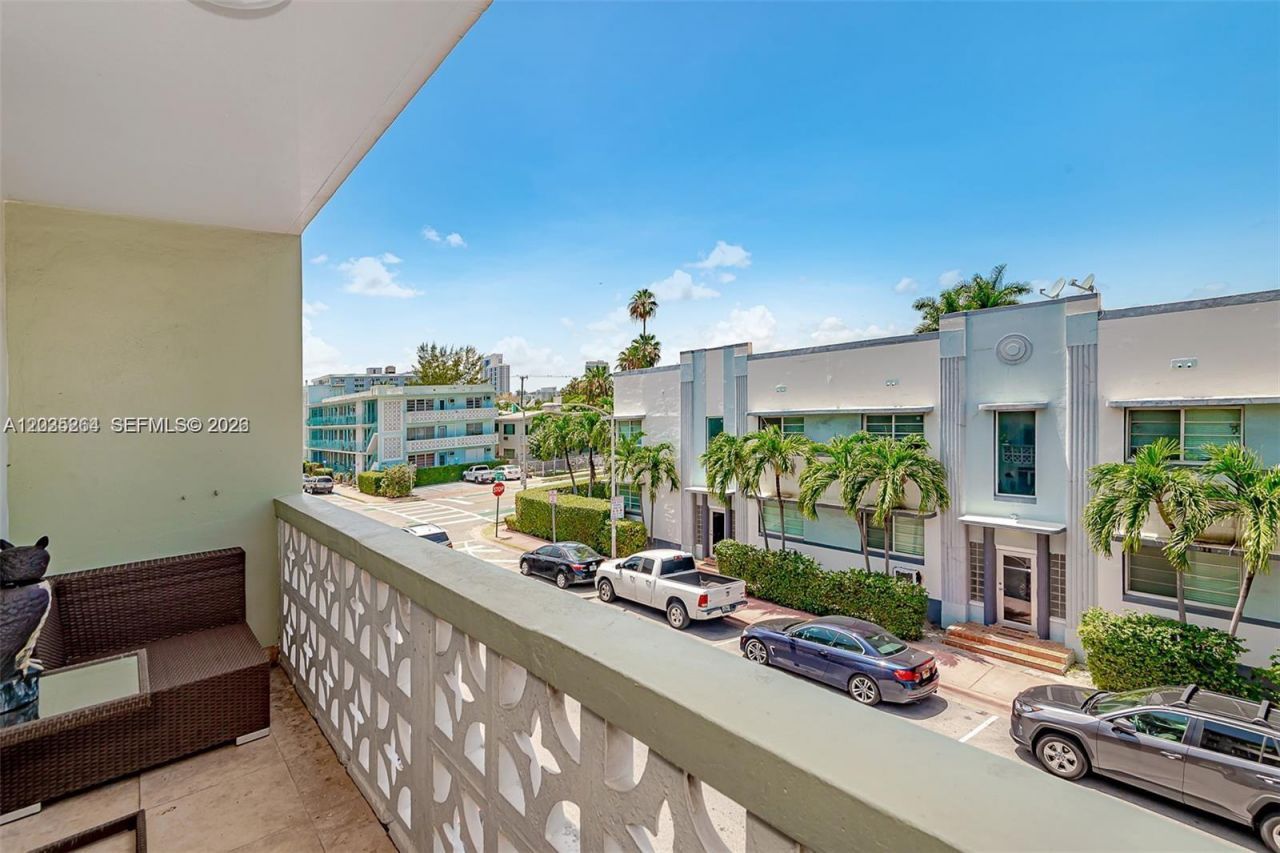 949 Pennsylvania Ave , Unit 307, Miami Beach, FL 33139 Photo