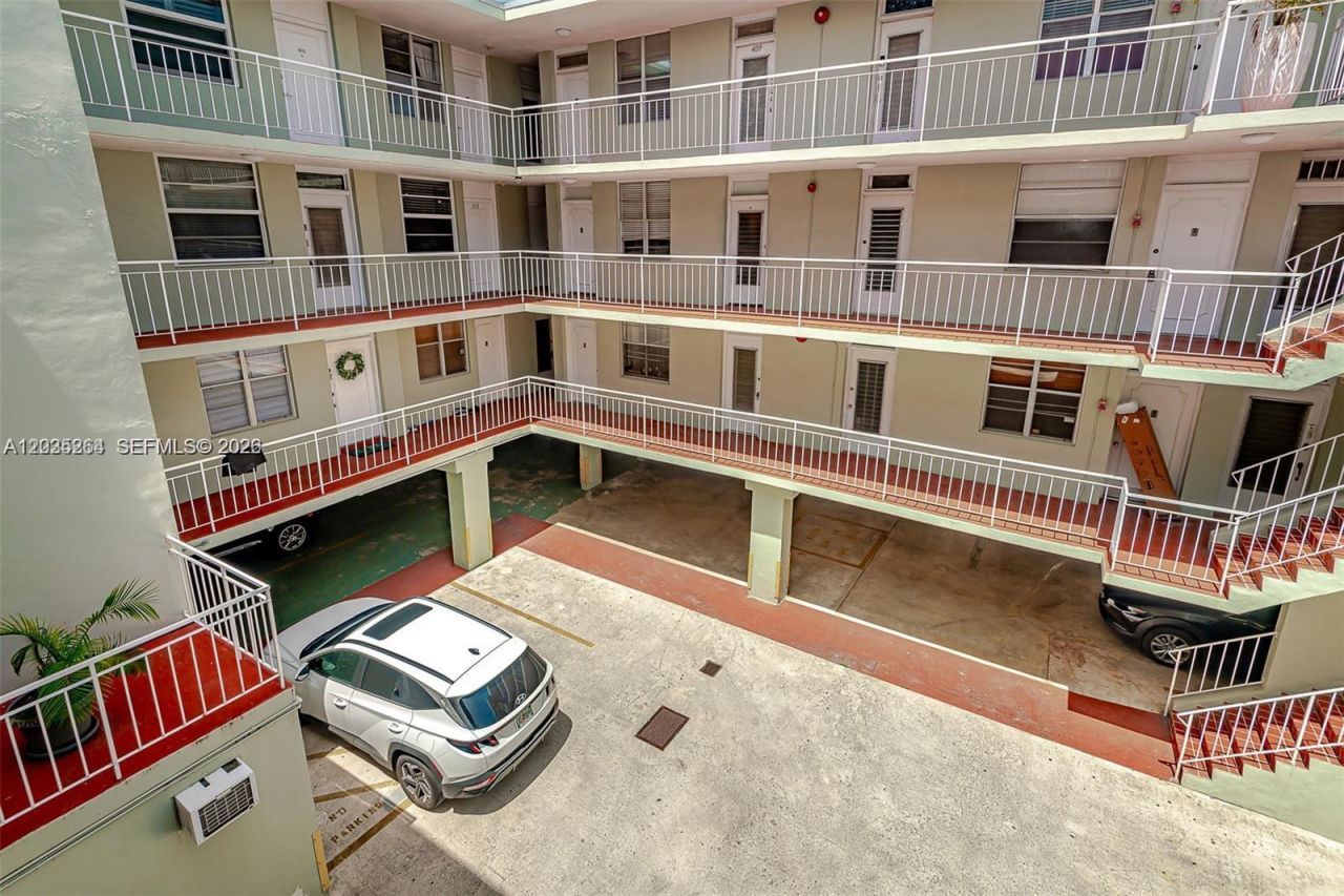 949 Pennsylvania Ave , Unit 307, Miami Beach, FL 33139 Photo