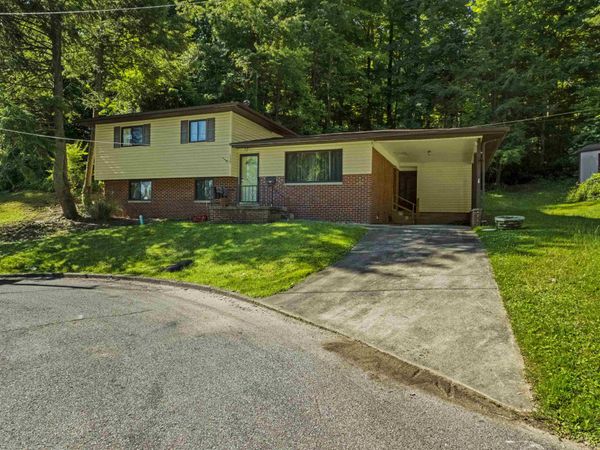 1329 Mallory Court, Huntington, WV 25701