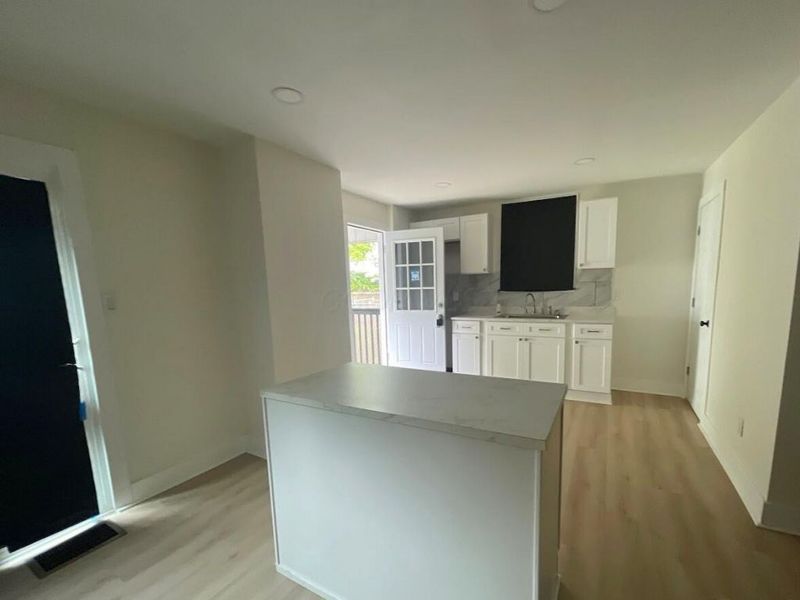 143 S Princeton Avenue , Columbus, OH 43222 Photo 7