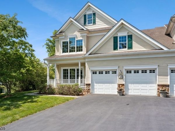 1901 Farley Rd, Tewksbury, NJ 08889