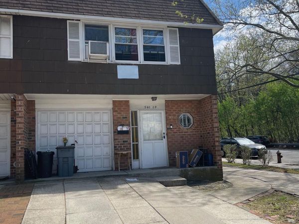 240-04 68th Avenue , Unit 31, Douglaston, NY 11362