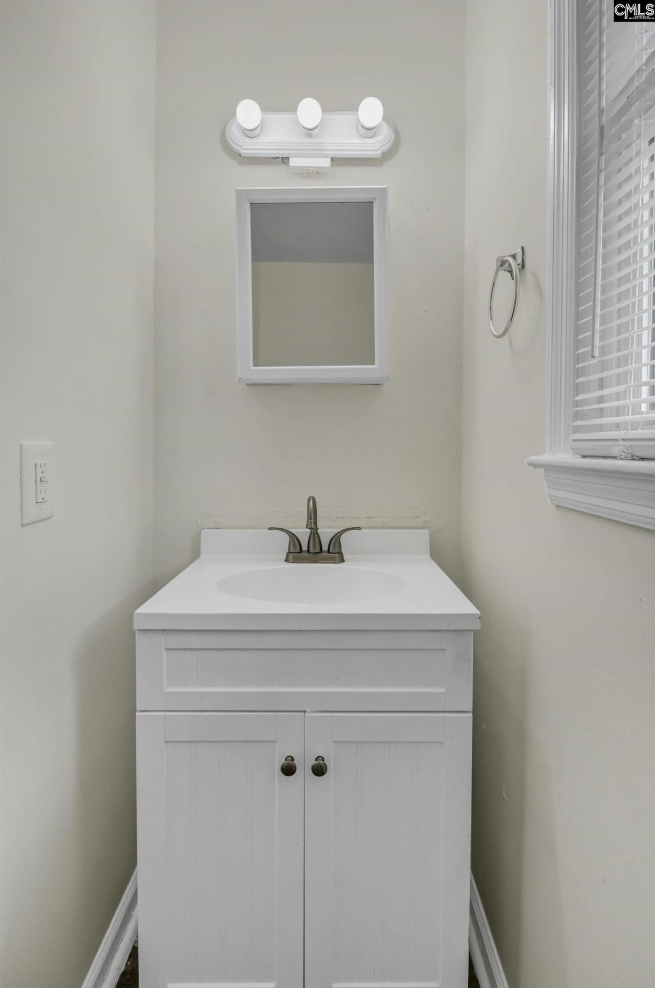 3929 Trotter Road  Photo 16