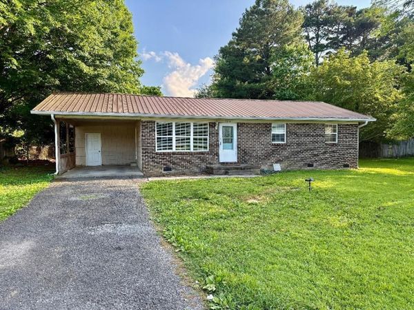 2318 Robin Hood Drive SE, Cleveland, TN 37323