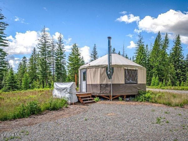 317 Treetop Bluff LN , Bonners Ferry, ID 83805