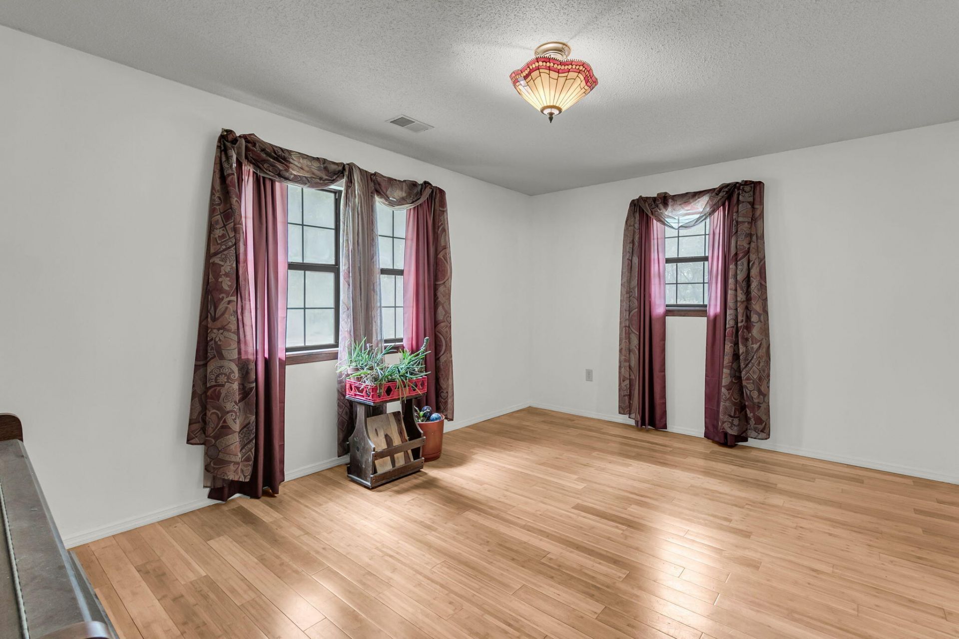 360 W Smith Street Photo 10