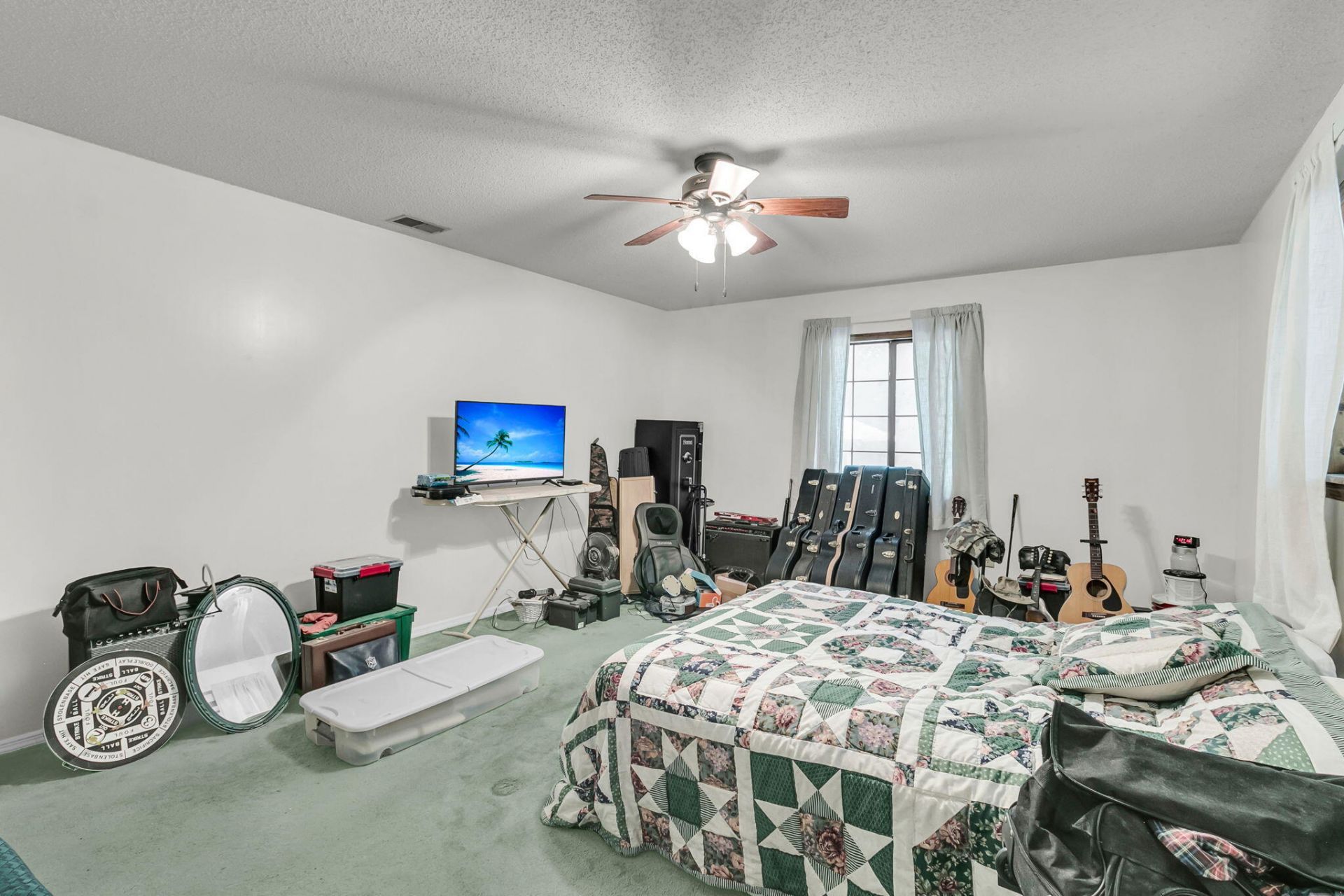 360 W Smith Street Photo 19