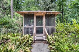 360 W Smith Street photo 4