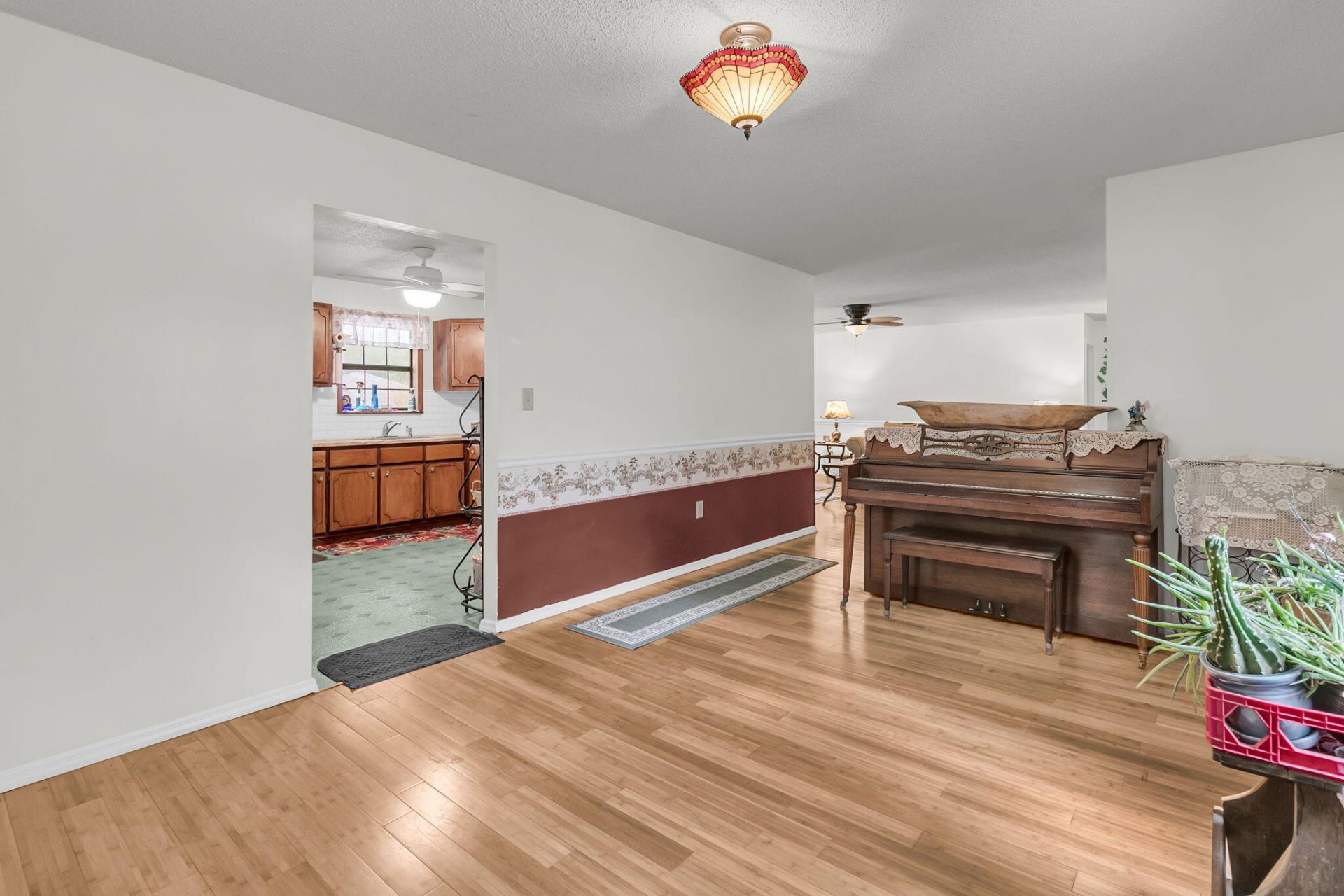 360 W Smith Street Photo 9