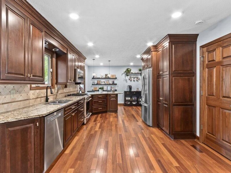 5737 Running Brook Drive, Westerville, OH 43081 Photo 10