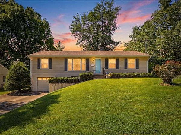 3815 NE 51st Terrace, Kansas City, MO 64119
