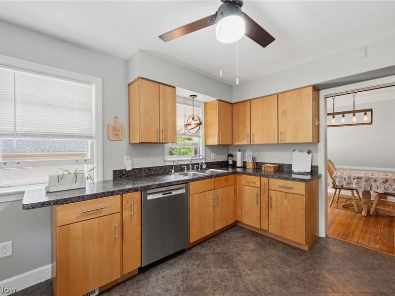 1631 Brainard Road, Lyndhurst, OH 44124 Photo 7