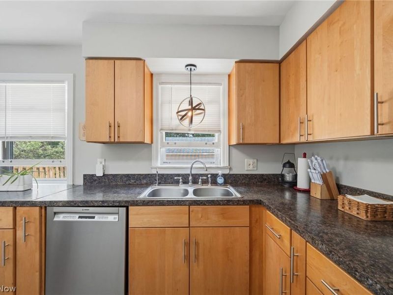 1631 Brainard Road, Lyndhurst, OH 44124 Photo 9