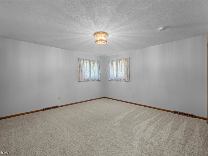 7492 James Drive, Middleburg Heights, OH 44130 Photo 13