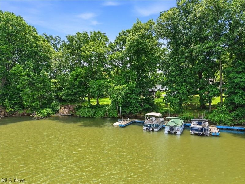 6115 Vale View Drive SW, Sherrodsville, OH 44675 Photo 12