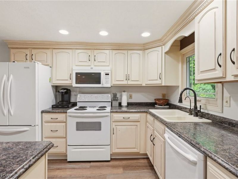 6115 Vale View Drive SW, Sherrodsville, OH 44675 Photo 30