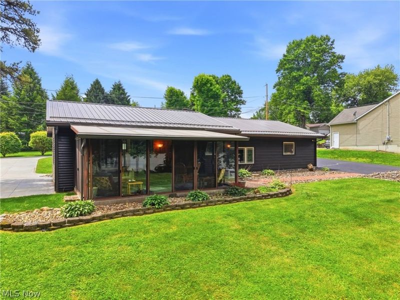 6115 Vale View Drive SW, Sherrodsville, OH 44675 Photo 7