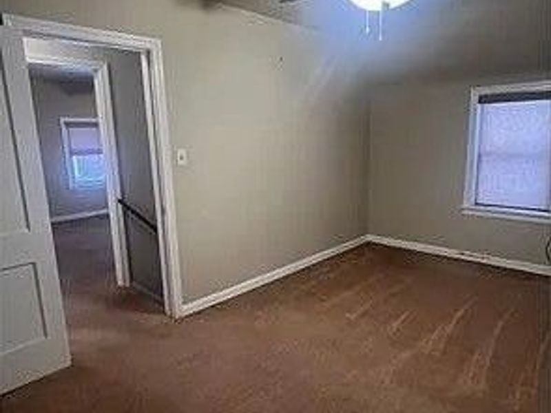 15511 Delrey Avenue, Cleveland, OH 44128 Photo 8