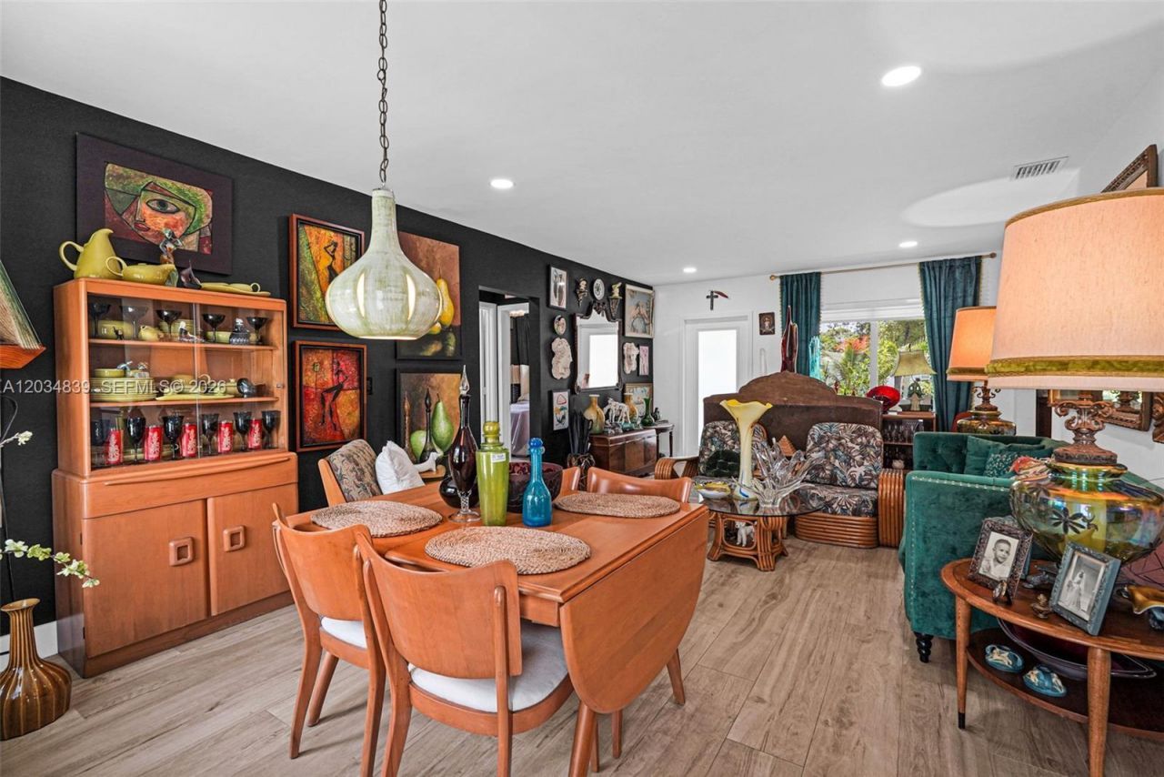 240 Nahkoda Dr, Miami Springs, FL 33166 Photo